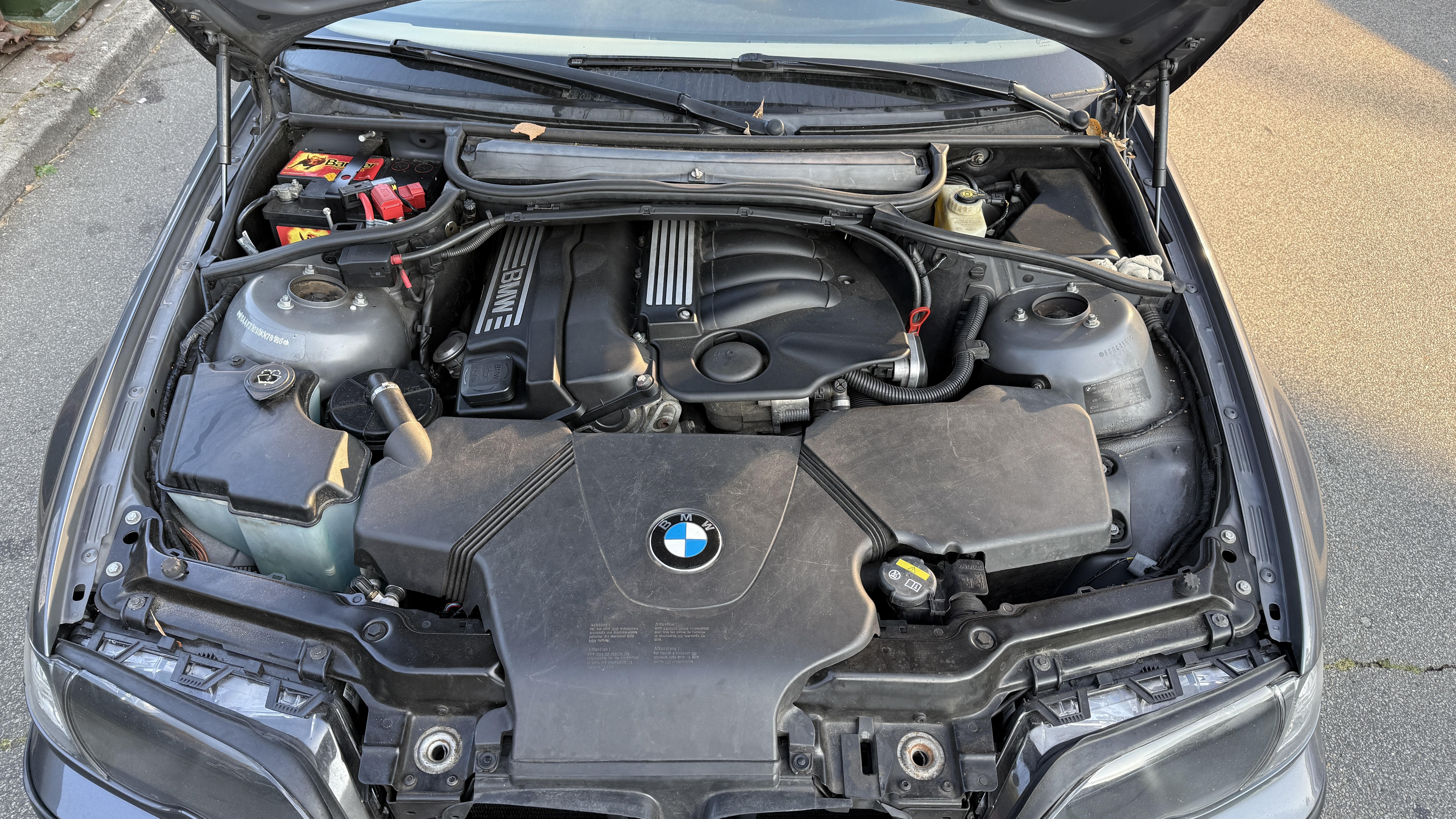 Motorwäsche BMW E46 - Vorher