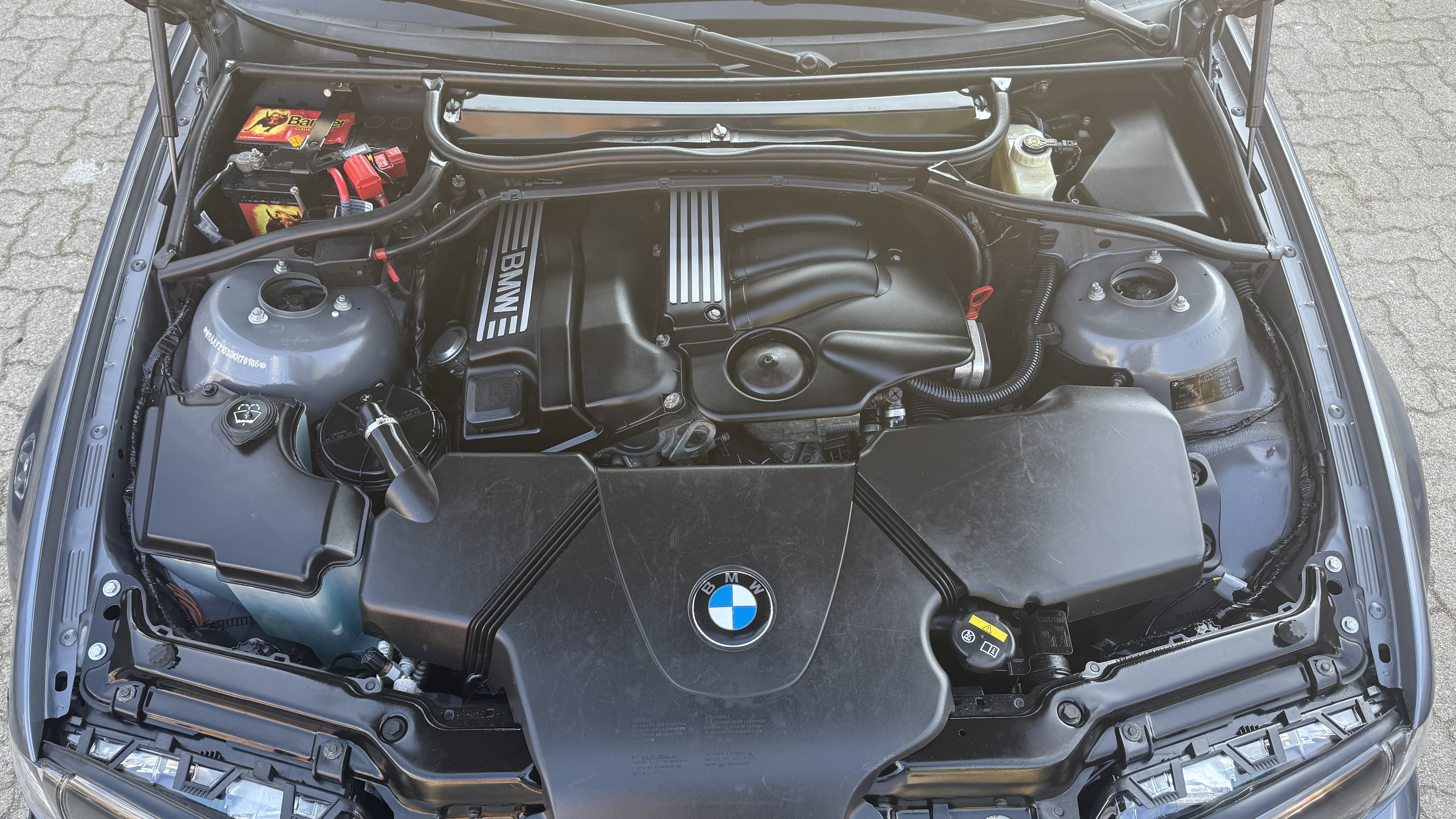 Motorwäsche BMW E46 - Nachher